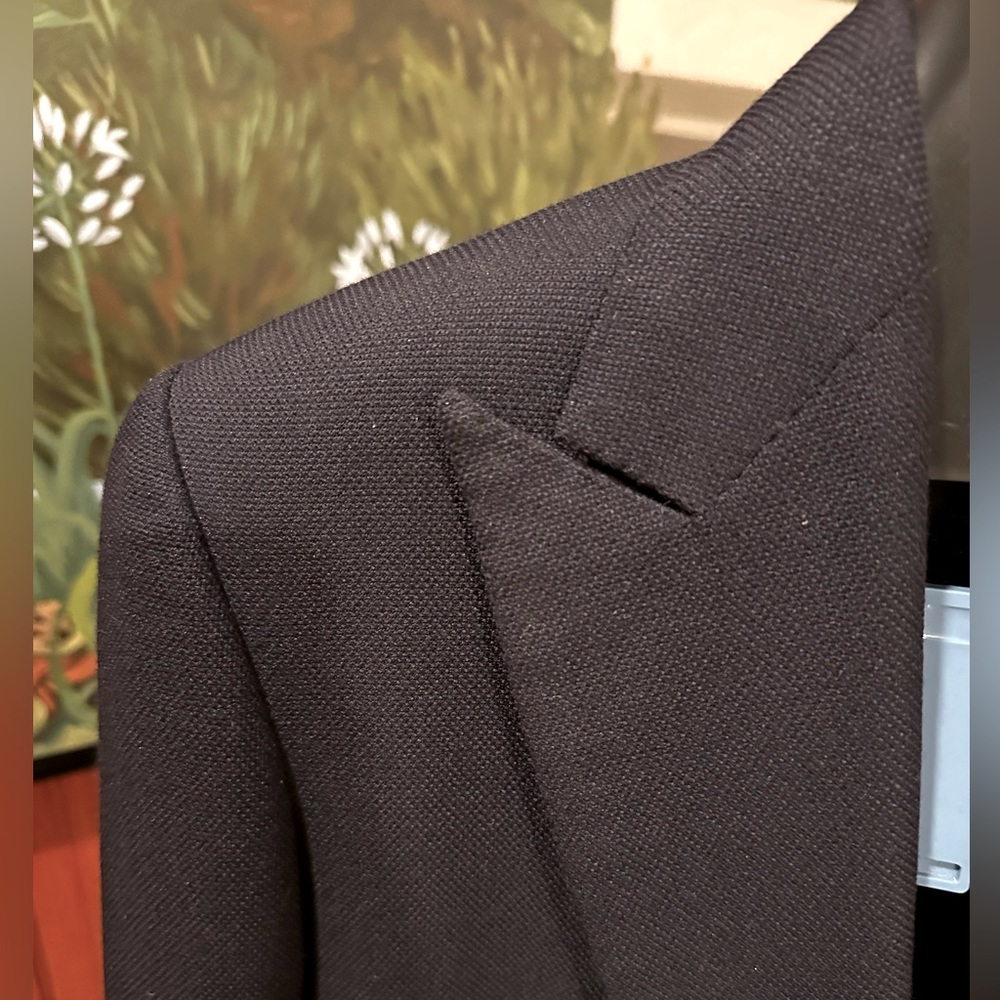 Savile Row Blazer From Kilgour. Elegant peak lapel, single button cut. 40R